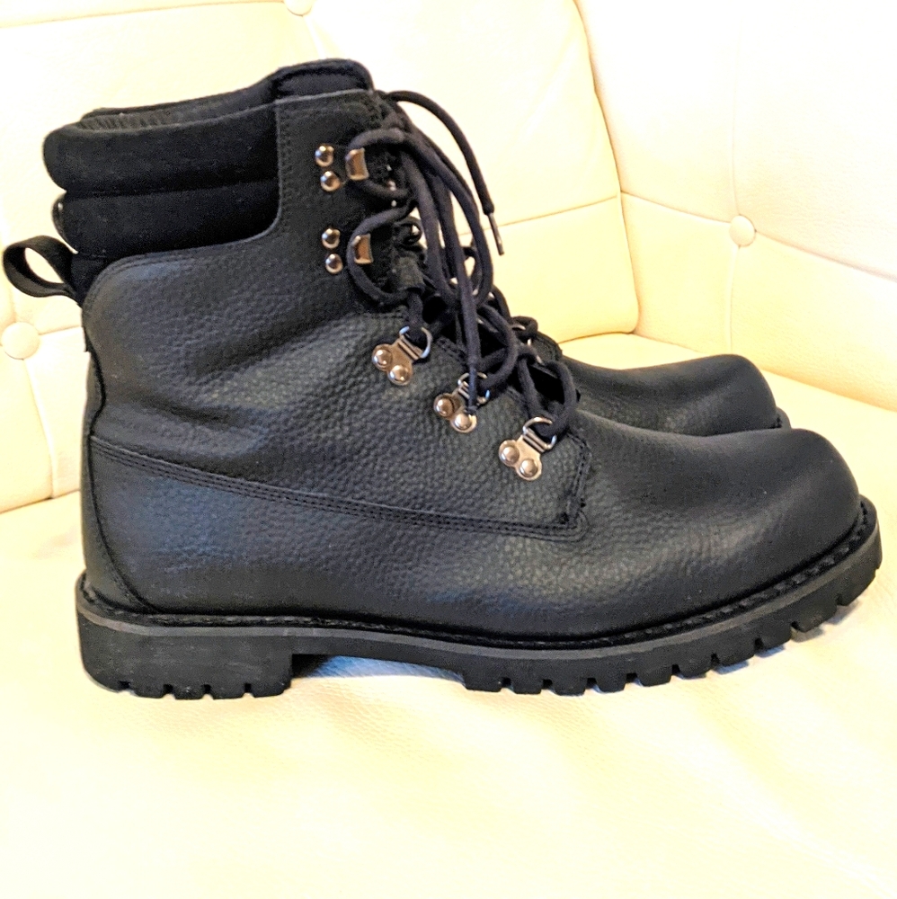 Andrew Marc Boots